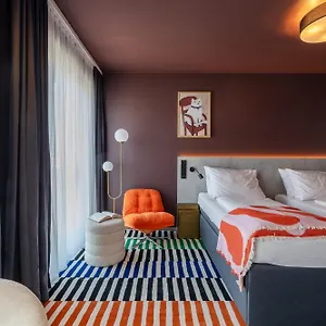 Kalm - East **** Munich